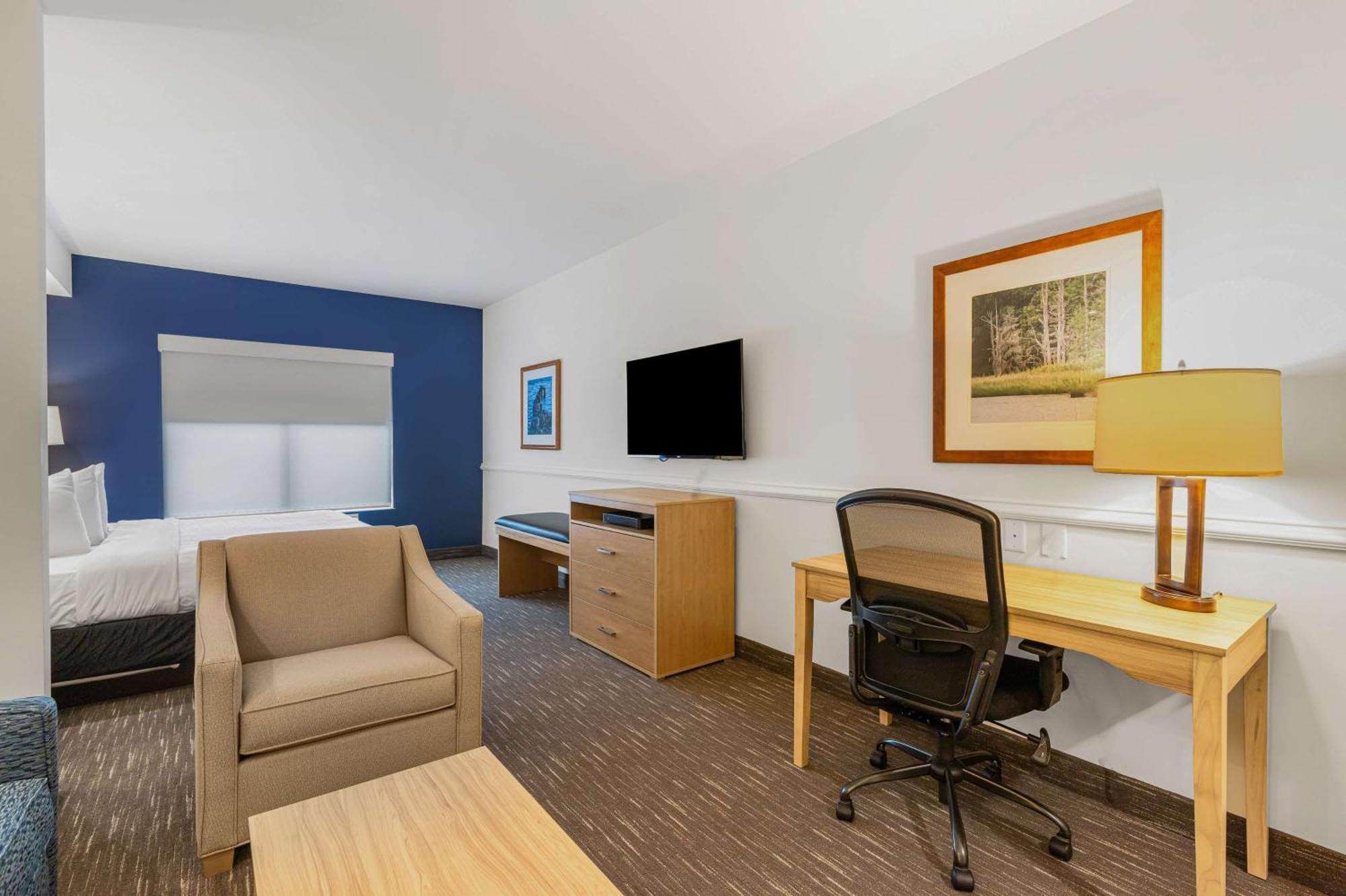 Best Western Plus Westgate Inn And Suites Leland Exterior foto
